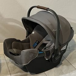 Nuna PiPa Rx Travel System