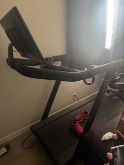 Peloton Tread
