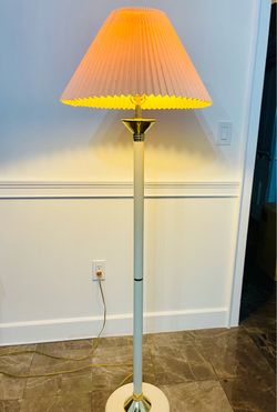 Floor lamp