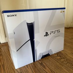 Brand New Unopened PS5 Slim w/ Disc Drive
