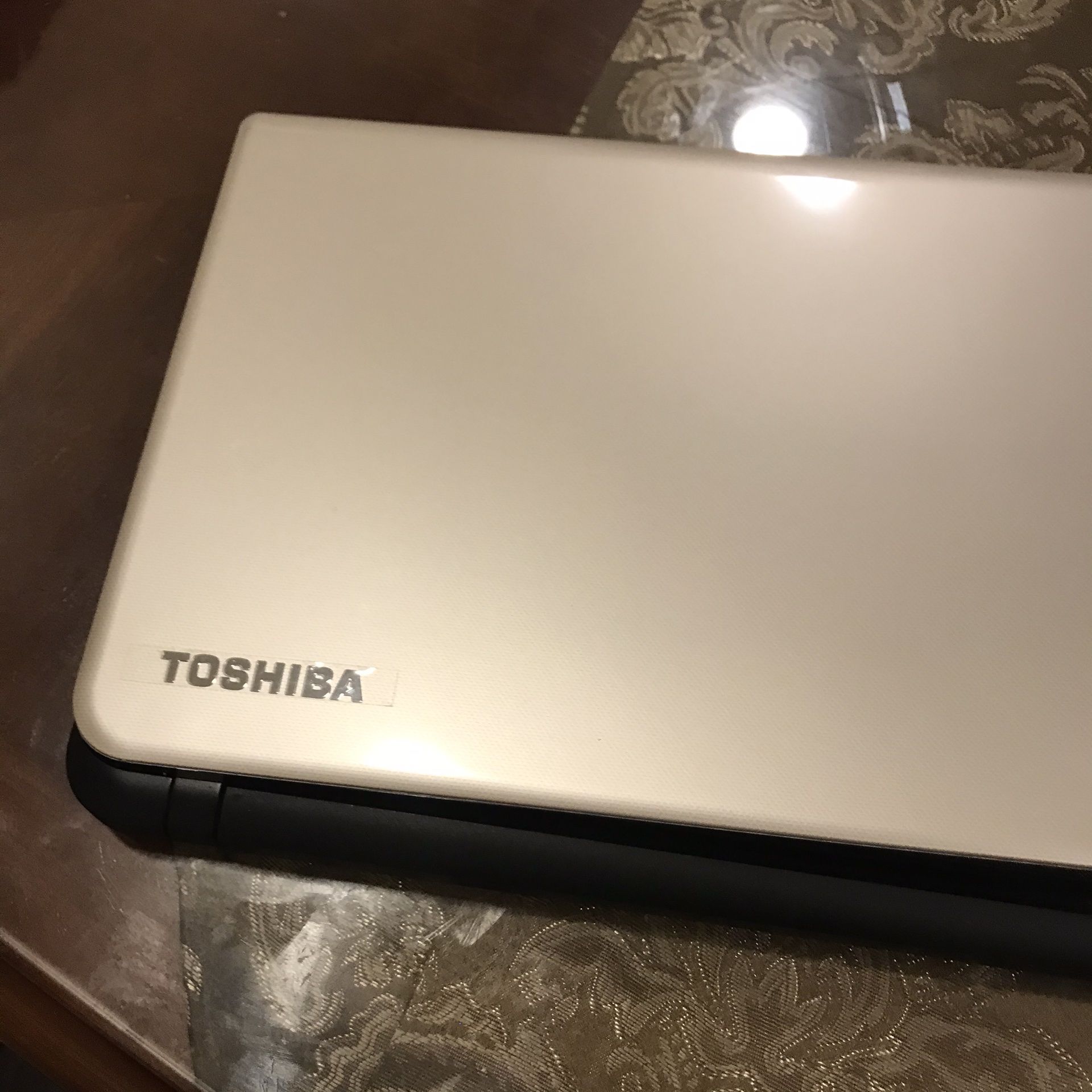 15.6” Toshiba i5, 8GB Memory,750GB Hard drive, Win7