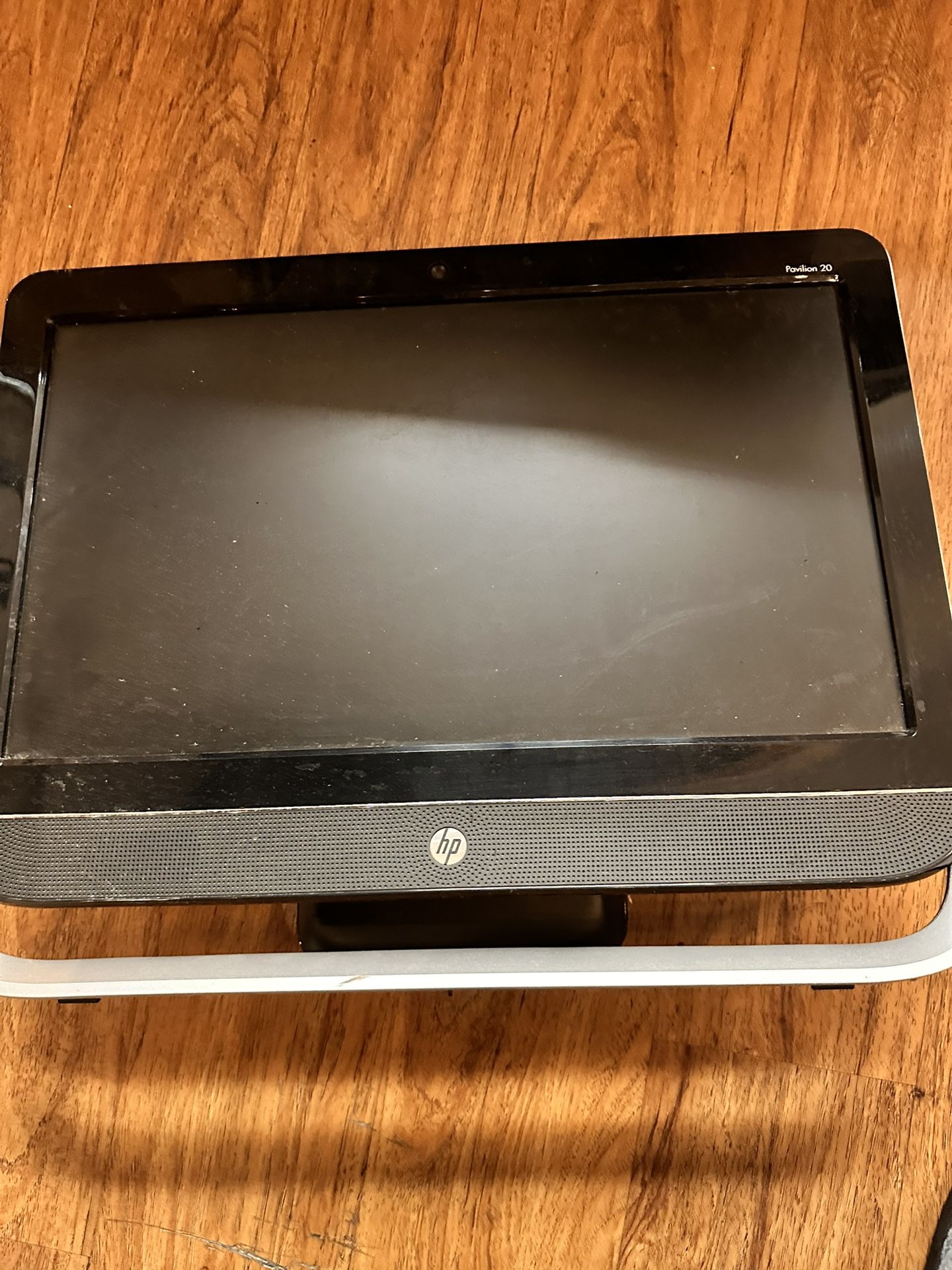HP Pavilion 20 All-in-One PC bundle