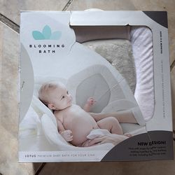Baby blooming bath