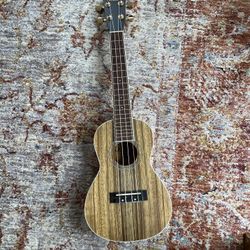 Lanikai Ukulele + Case