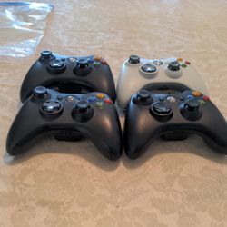 4 Xbox 360 Controllers Used Do Not Work Just For Parts.