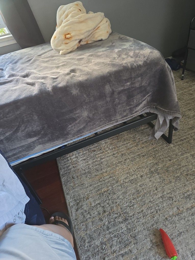 TWIN BED FRAME AND MATTRESS