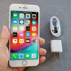iPhone 6 - UNLOCKED - Like New 