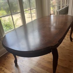 Vintage Extendable Wooden Mahogany Oval Dining Table