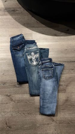 3 Women's Bootcut/Flared Jeans Sizes 00-0