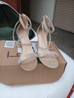 Brand New Woman Dress Shoes 