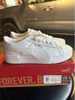 Puma court sneakers women’s 9