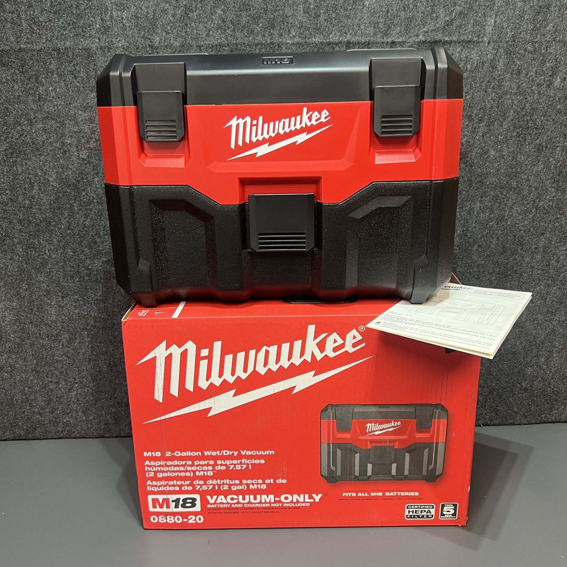 Milwaukee (0880-20) M18 18-Volt 2 Gal. Lithium-Ion Cordless Wet/Dry Vacuum (Vacuum-Only)