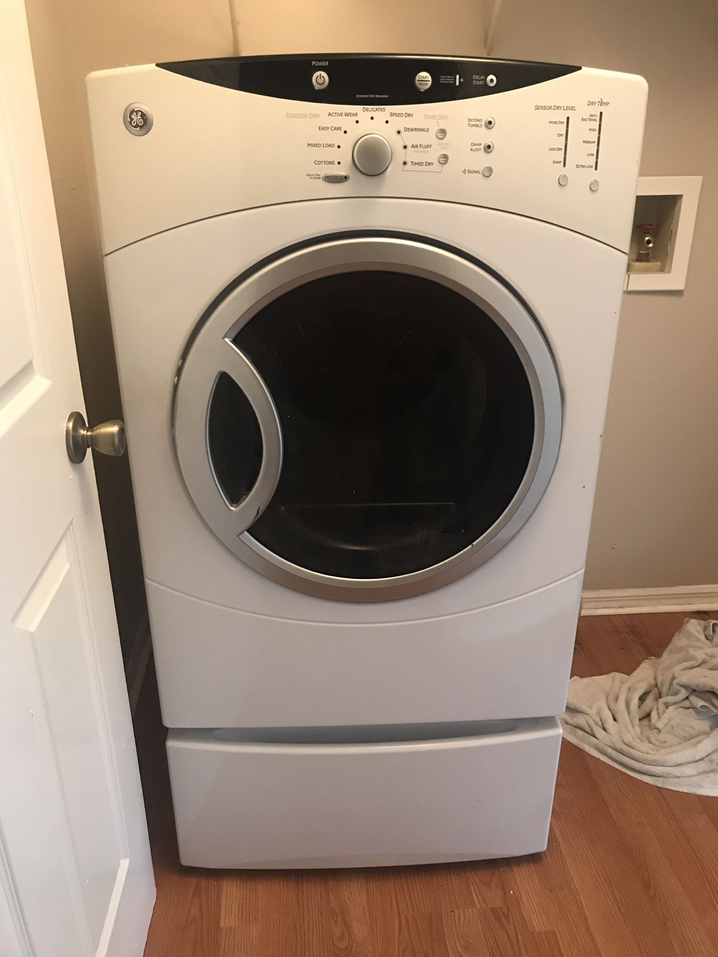 Front Load Dryer - NEED GONE