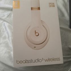Beats by Dr. Dre Beats Studio3 Wireless Over-Ear Headphones Porcelain Rose