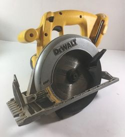 DEWALT DC390 6-1/2" (165mm) 18V Cordless Circular Saw + battery+ charger