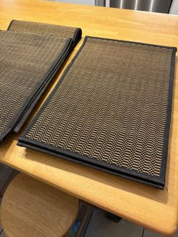 Set Of 6 Placemats And 2 Runners 