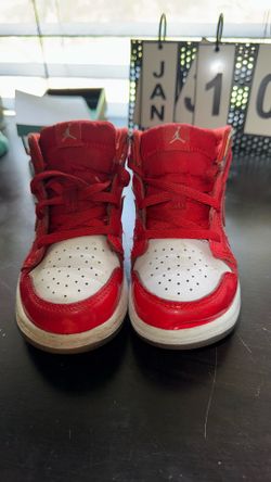 Nike Air Jordan 1 Mid