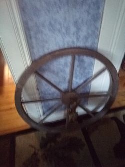Old decorative wheel