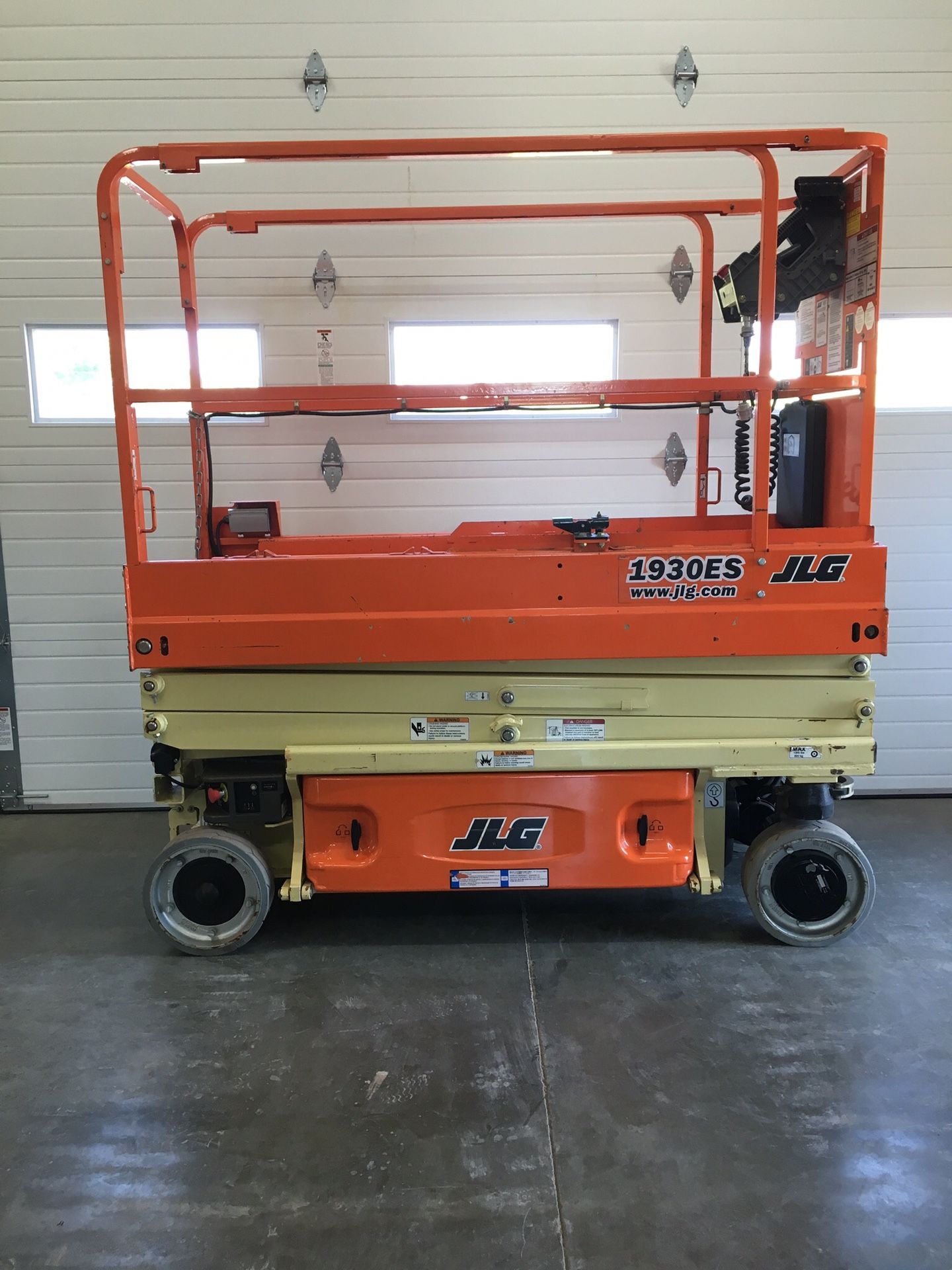 ELG 1930ES Scissor Lift
