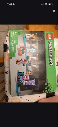 LEGO Minecraft The Armory Set