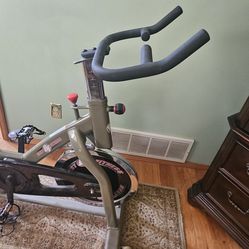 Exercise stationary bike