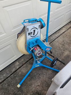 JUGS BP 1 PITCHING MACHINE (READ DESCRIPTION)