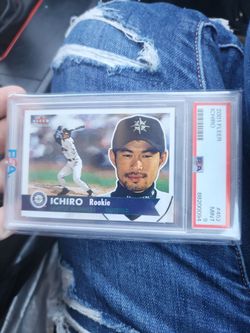PSA MINT 9 2001 Fleer ICHIRO Rookie #452