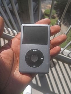 iPod 5th generation like brand new