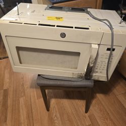 Over Range White GE Microwave 