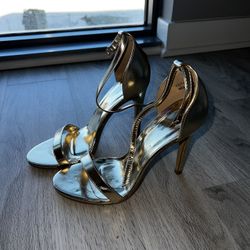 Gold Pretty Little Thing Heels Size 8.5