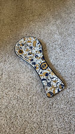Kitchen spoon holder
