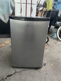 Small refrigerator