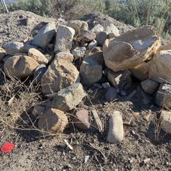 Boulders And Landscaping Rocks 24 Inches Some 18 Inches Some 12 Inches