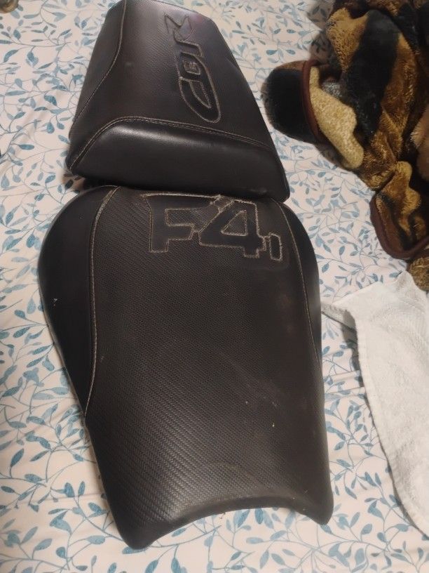 Honda CBR F4 Seats