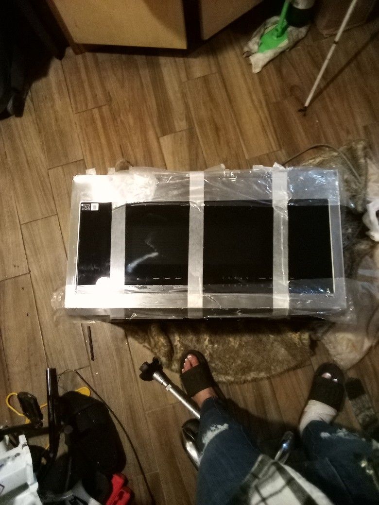 Samsung Overhead Microwave