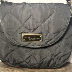 Used But Good Marc By Marc Jacobs Black Quilted Mini Messenger Crossbody Bag Purse