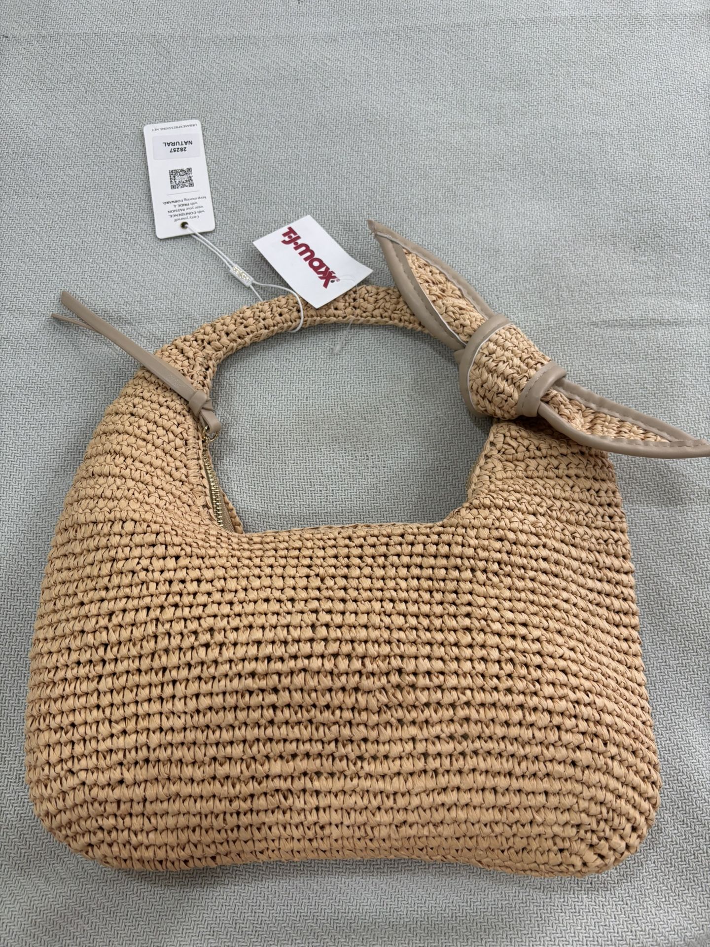 Urban Expressions Woven Straw Hobo Bag