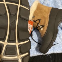 Spr Snow Boots Size 8.5