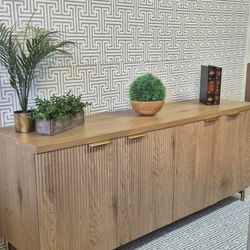 EXTRA LONG 67 INCHES SIDEBOARD OR TV STAND IN NATURAL OAK AND GOLD HARDWARE. METAL LEGS 68X18X30 NEW