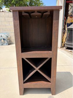 Wine curio