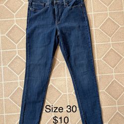 Women’s Levi’s Jeans