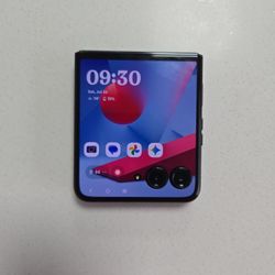 Moto Razor 2024 Plus 256 Gig