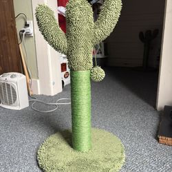 Cactus Shaped Cat Scratching Post