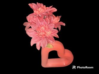 Valentine's Day Vase Wth Flowers 