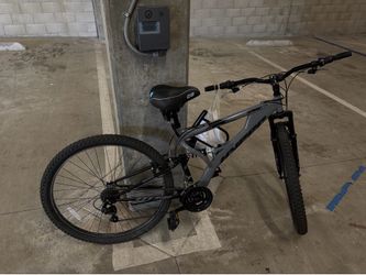 Hyper Mountain Bike