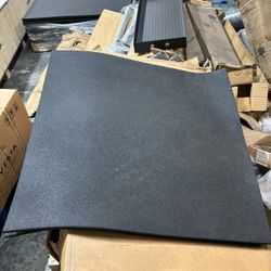 Floor Mats 3’x3’ x2 🔥 