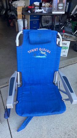 2 old used beach chairs