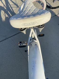 White And Pink Electra Beach Cruiser $100
