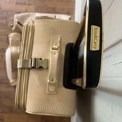 Luxury Tote And Carry Travel Set