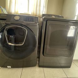 Samsung Washer + GAS Dryer Set – Excellent Condition